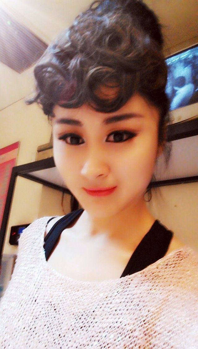 小莫monica个人动态 - 小莫monica直播间 - 美女视频聊天交友-六间房