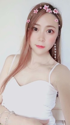 女王~秦淼淼 上传了1张图片