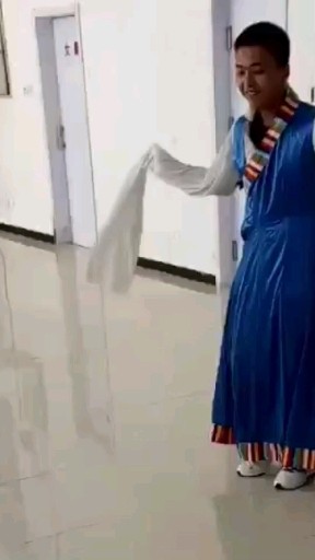 🤗