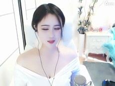 这么漂亮的小姐姐怎么没有人关注