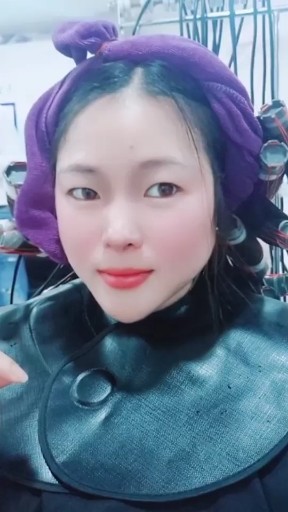 换个发型换个心情😊