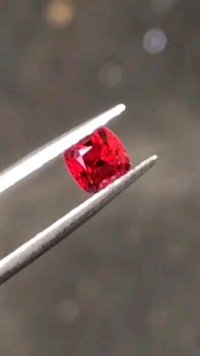 红尖晶