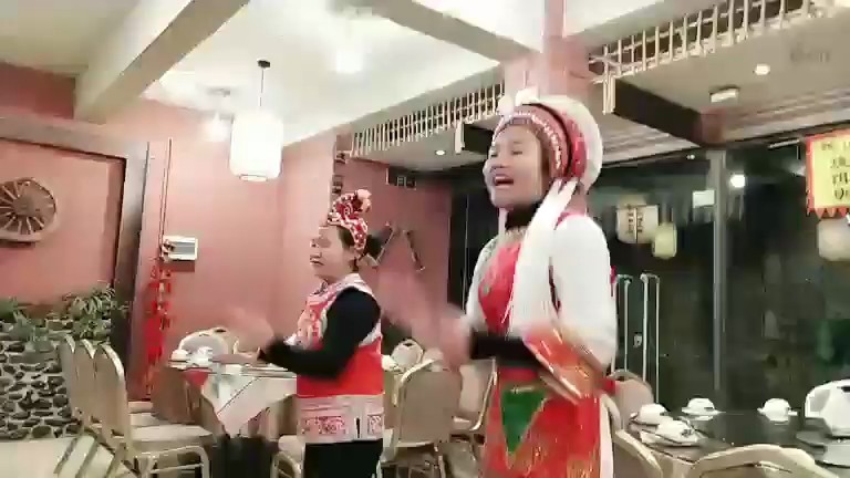 美女表演节目