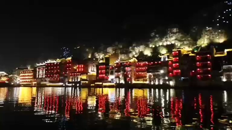 贵州铜仁古镇夜景