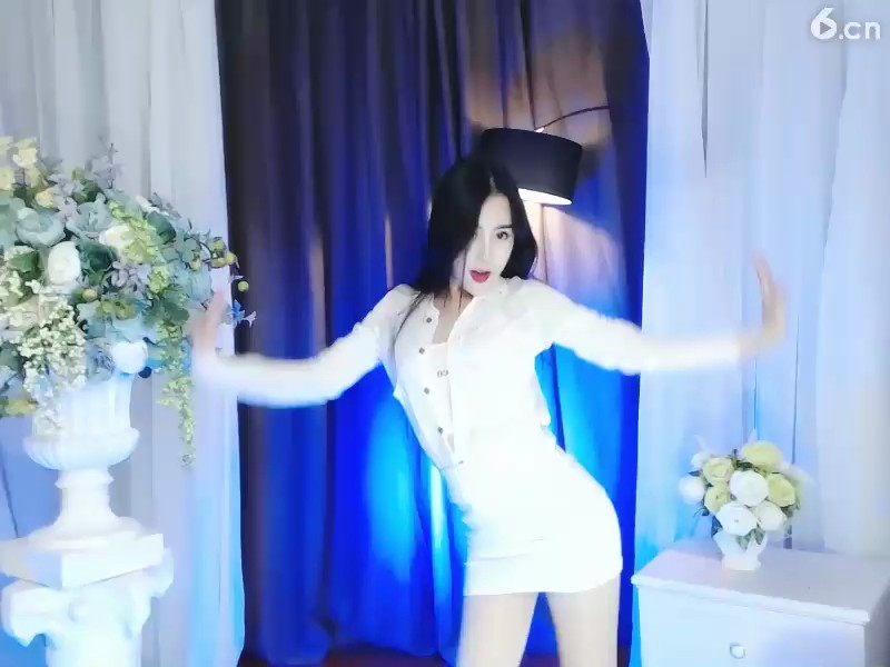 到底