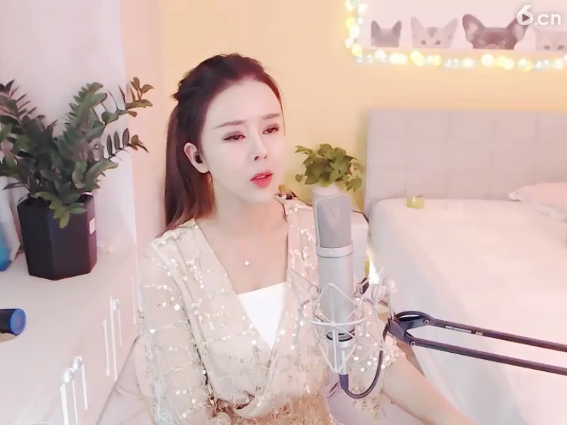 美女唱的好吧