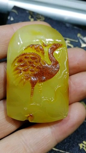 富贵吉祥鸟🐤，原矿蜜带皮俏雕