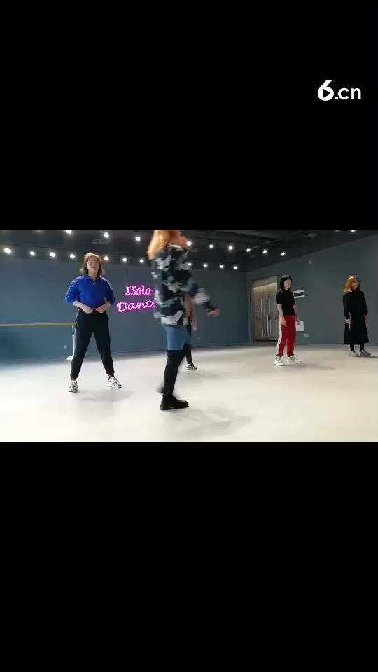 婆婆打勒，哎呀哎呀，真的疼呀哎