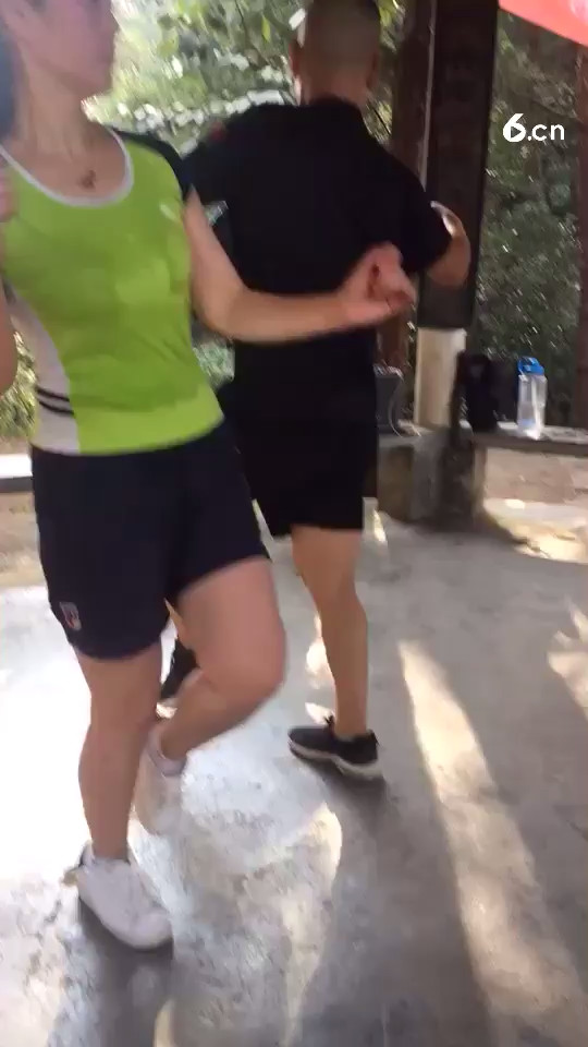 鬼步舞