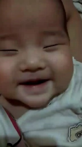 要睡觉了  还笑的这么开心