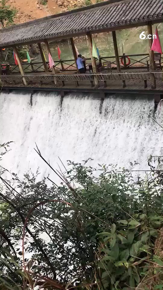 美丽的布袋山