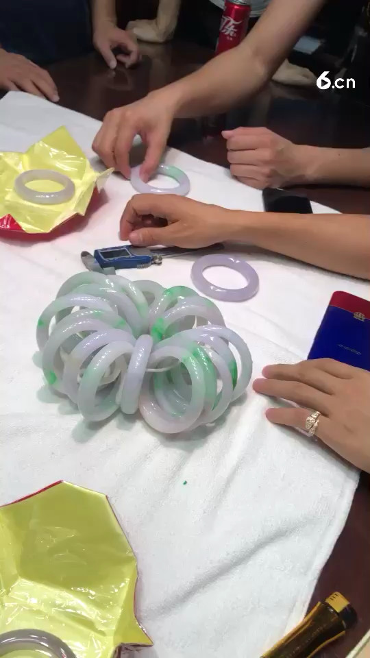 工厂出新货翡翠A货镯