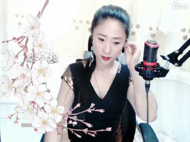 不给耳环