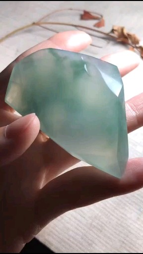 每天 更新