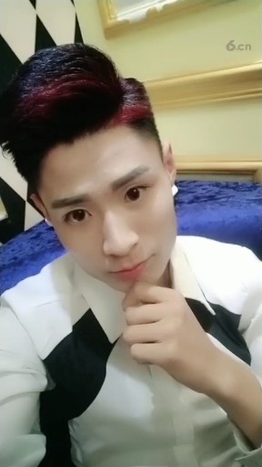 来一起尬酒吧！
