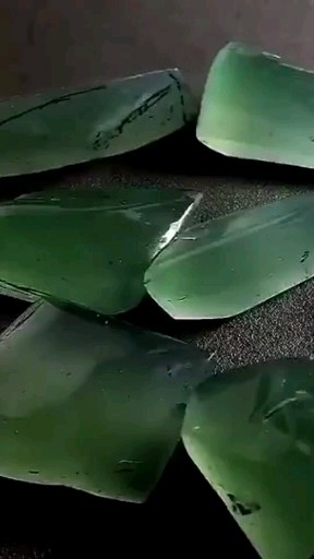 裁开  😁️😁️