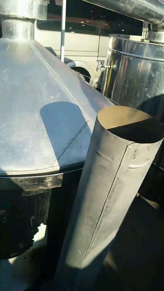 桦南早市院里现烧现卖，纯粮酒