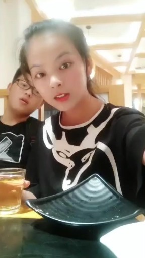 一沾酒就上脸的我