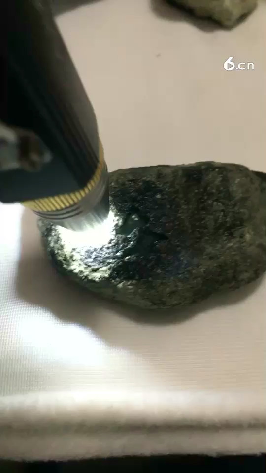 莫西沙小冰种，全透种老两个大排