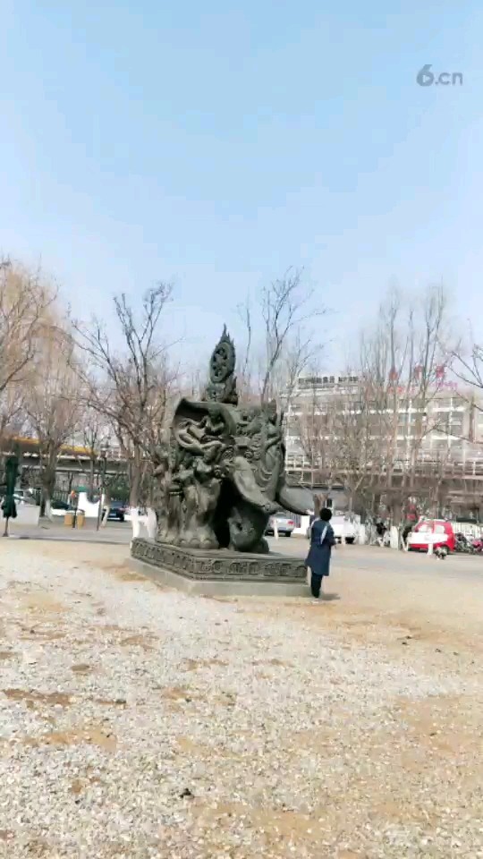 韩美林大师的街头雕塑！