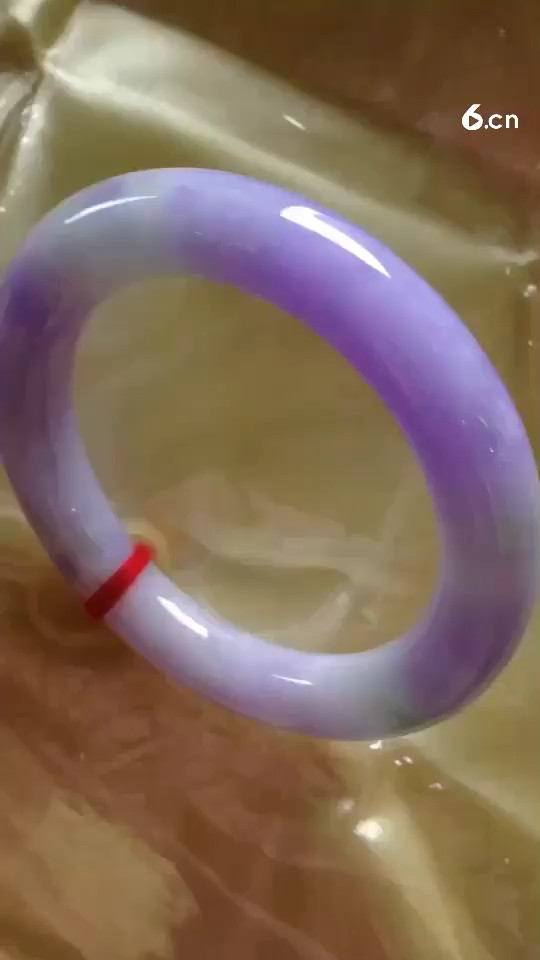 翡翠珠宝 春带彩手镯 圆条