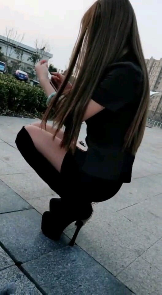 喜欢直发还是卷发