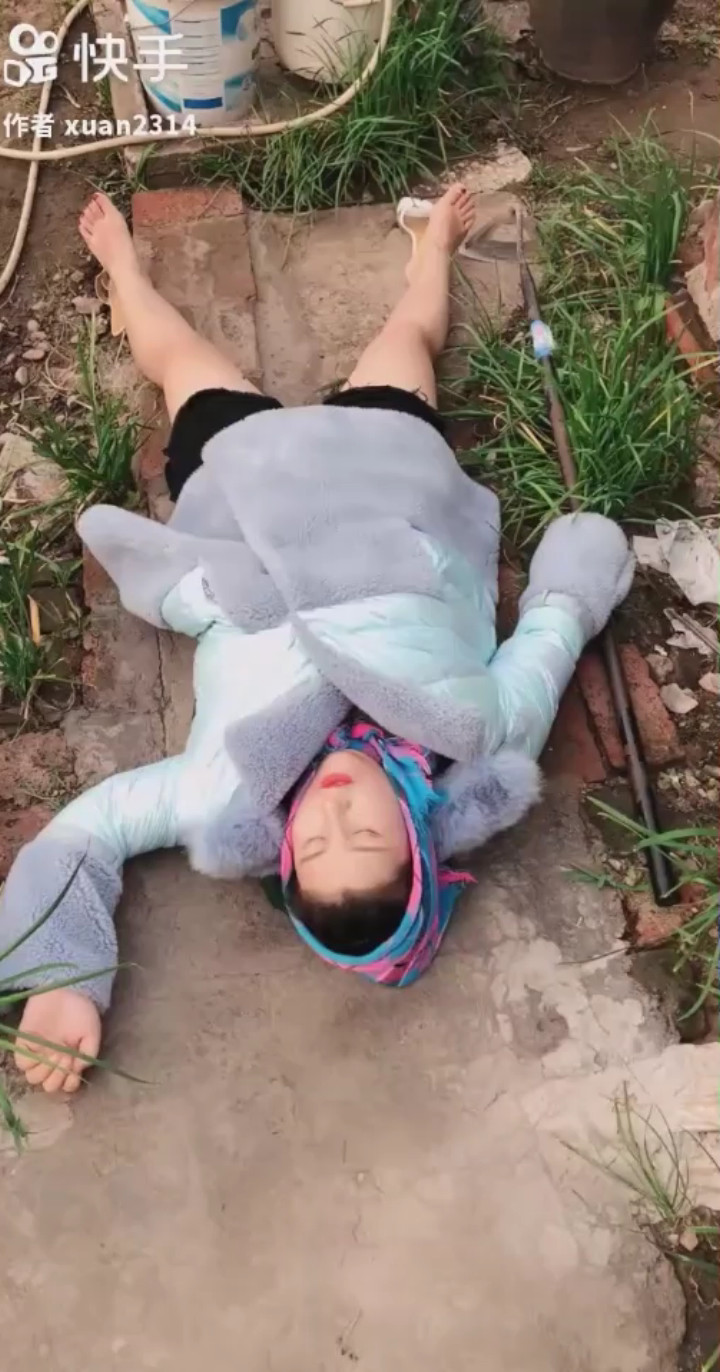 干这咋穿这样