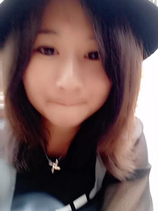 长了个青春痘﹉