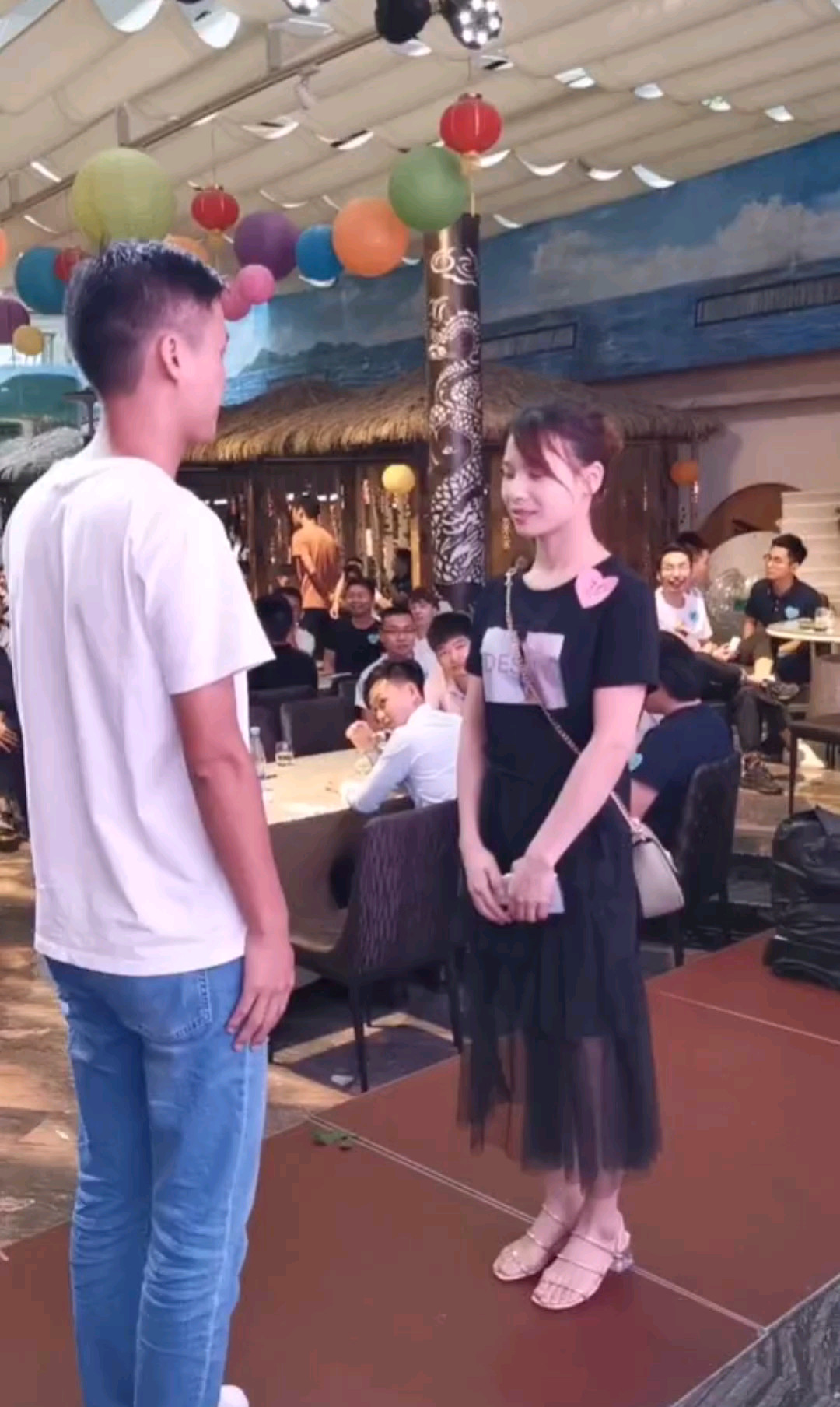 94年气质小姐姐第一次去相亲~