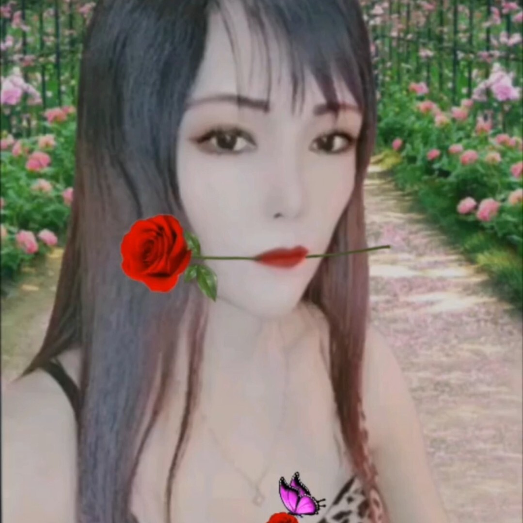 顽皮的小妖精💃🏃海报