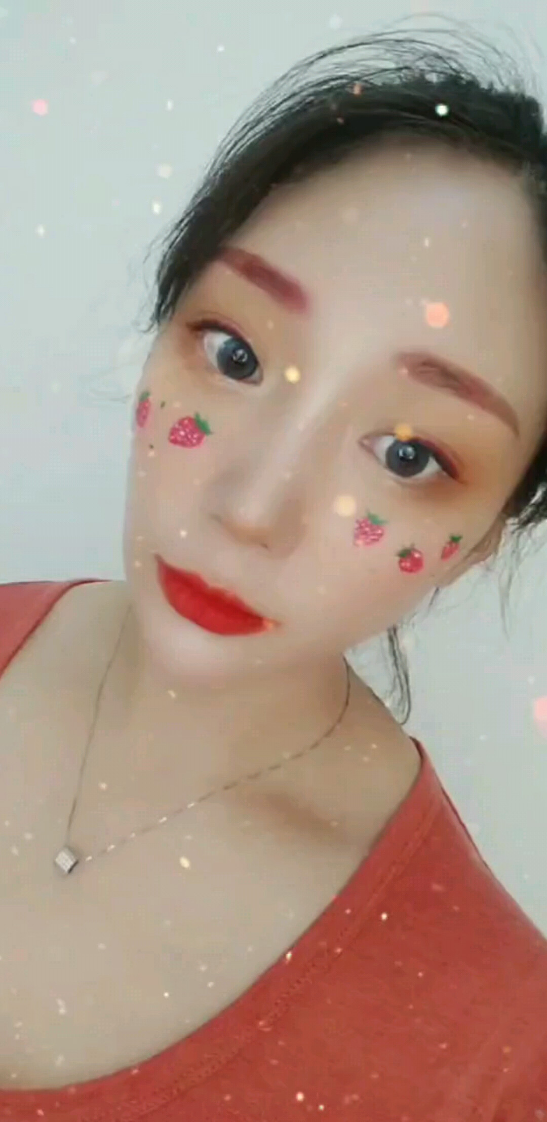 好可爱的小草莓 喜欢嘛😝？