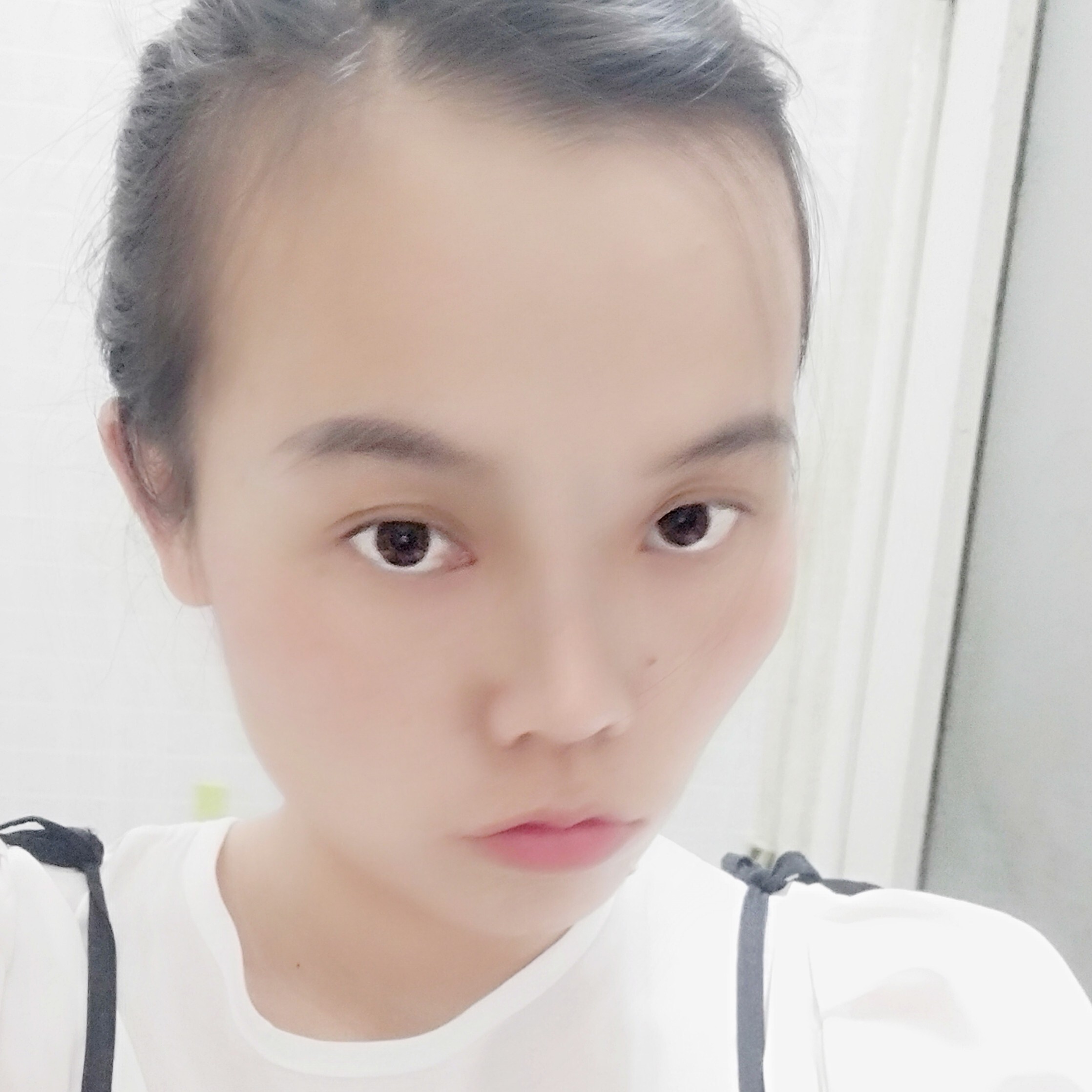 小丽😘海报