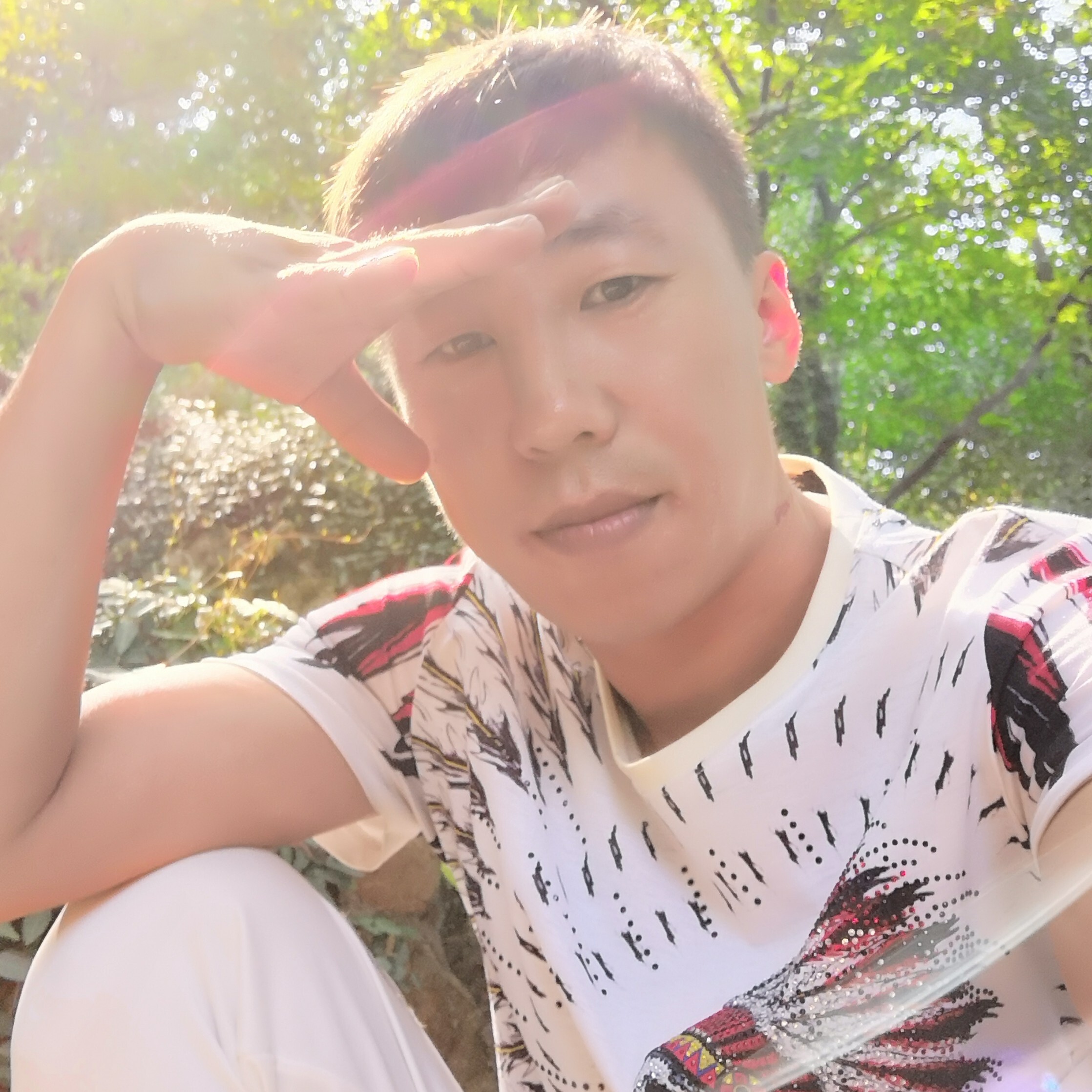 一个就剩下故事的人海报