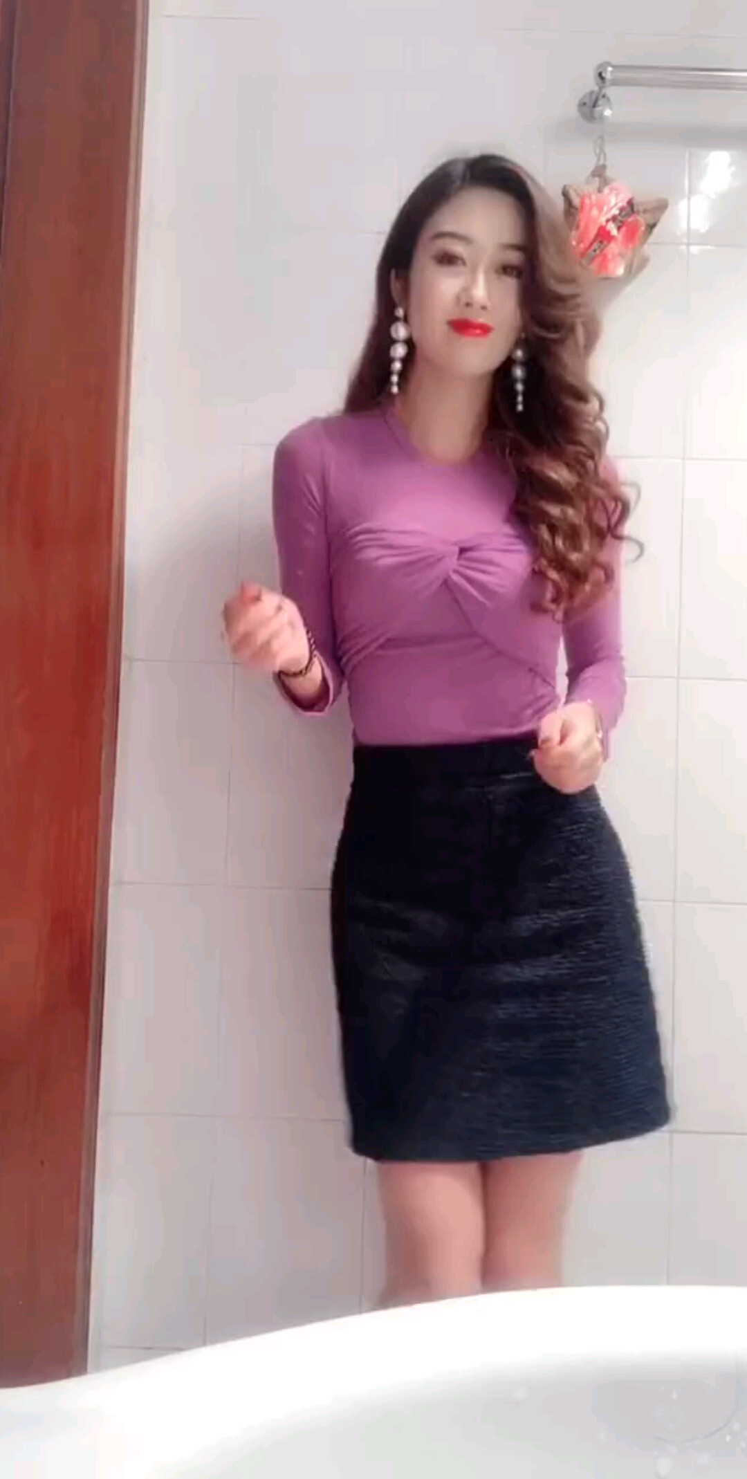 谁的寂寞覆我的华裳