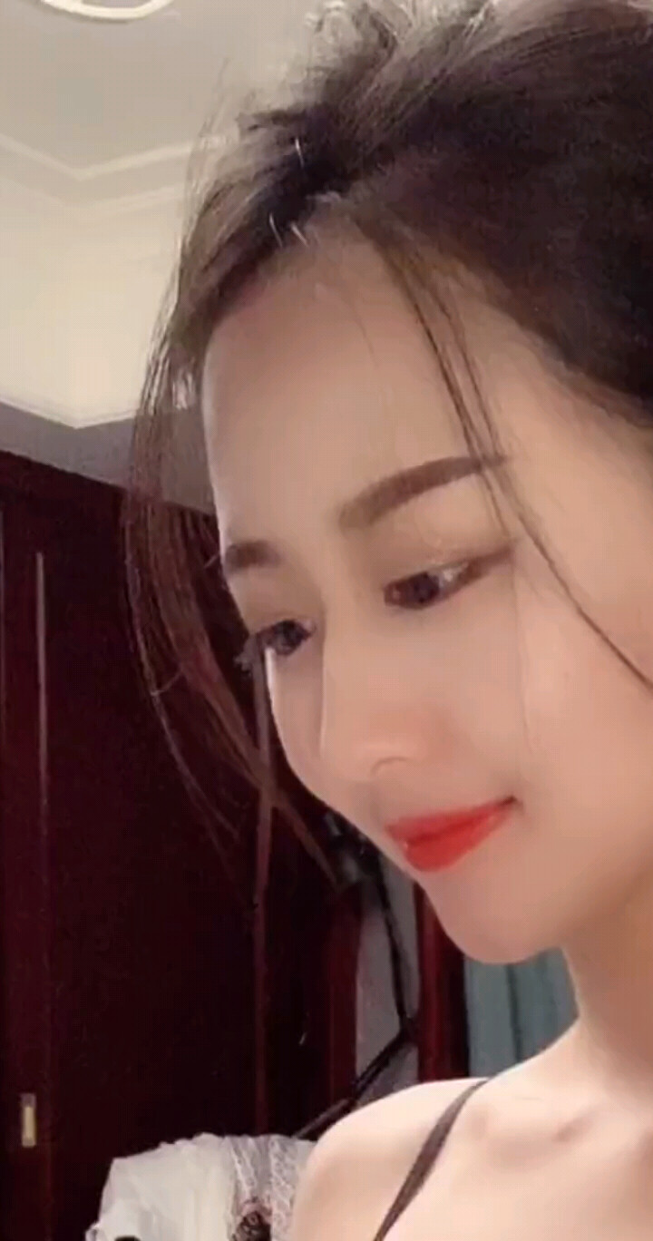 脉脉依依两为何