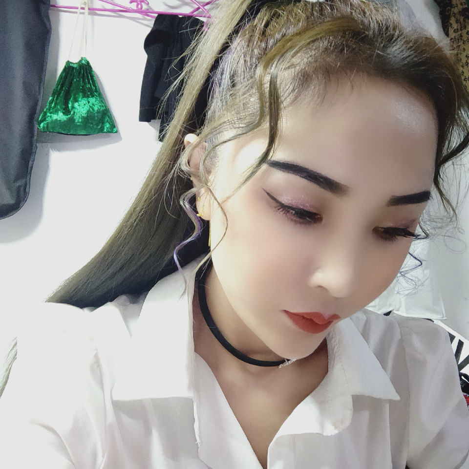 小馨儿？海报