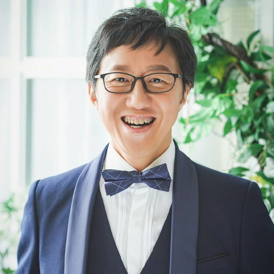 宏亮魔法海报