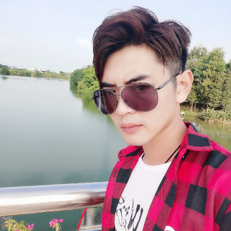 轩💖少海报