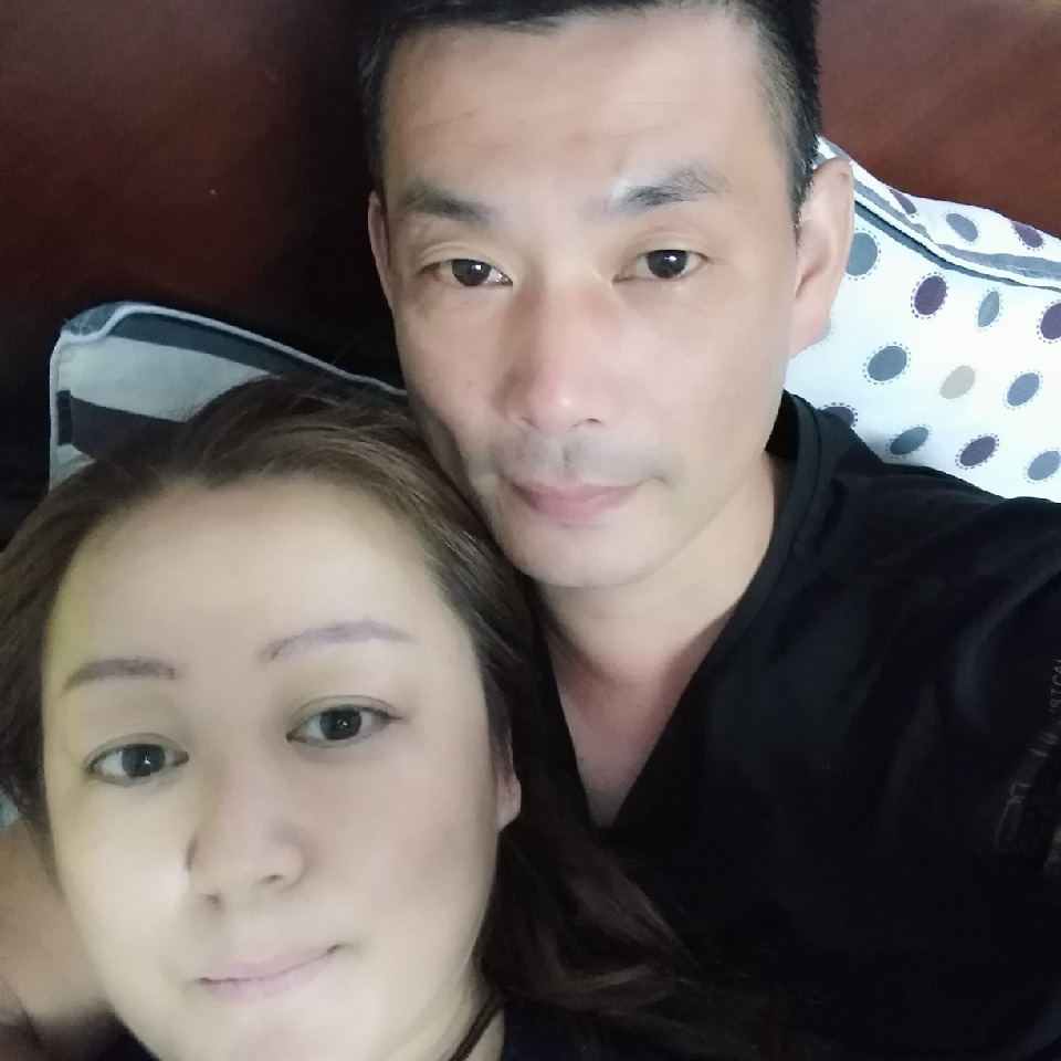 草原狼🐺无言海报