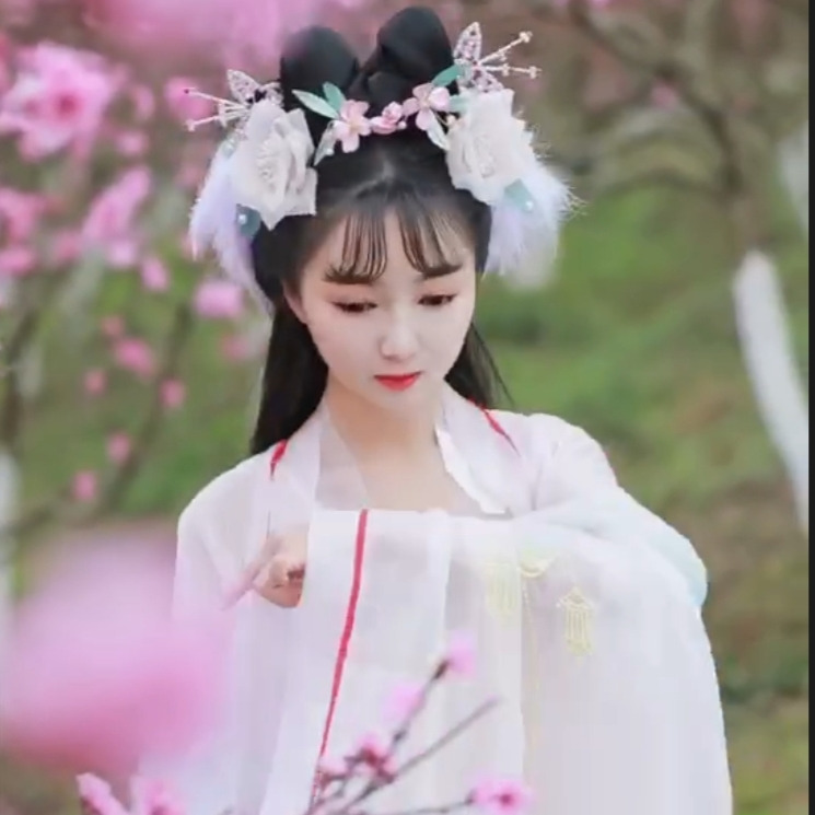 唱歌芸儿海报