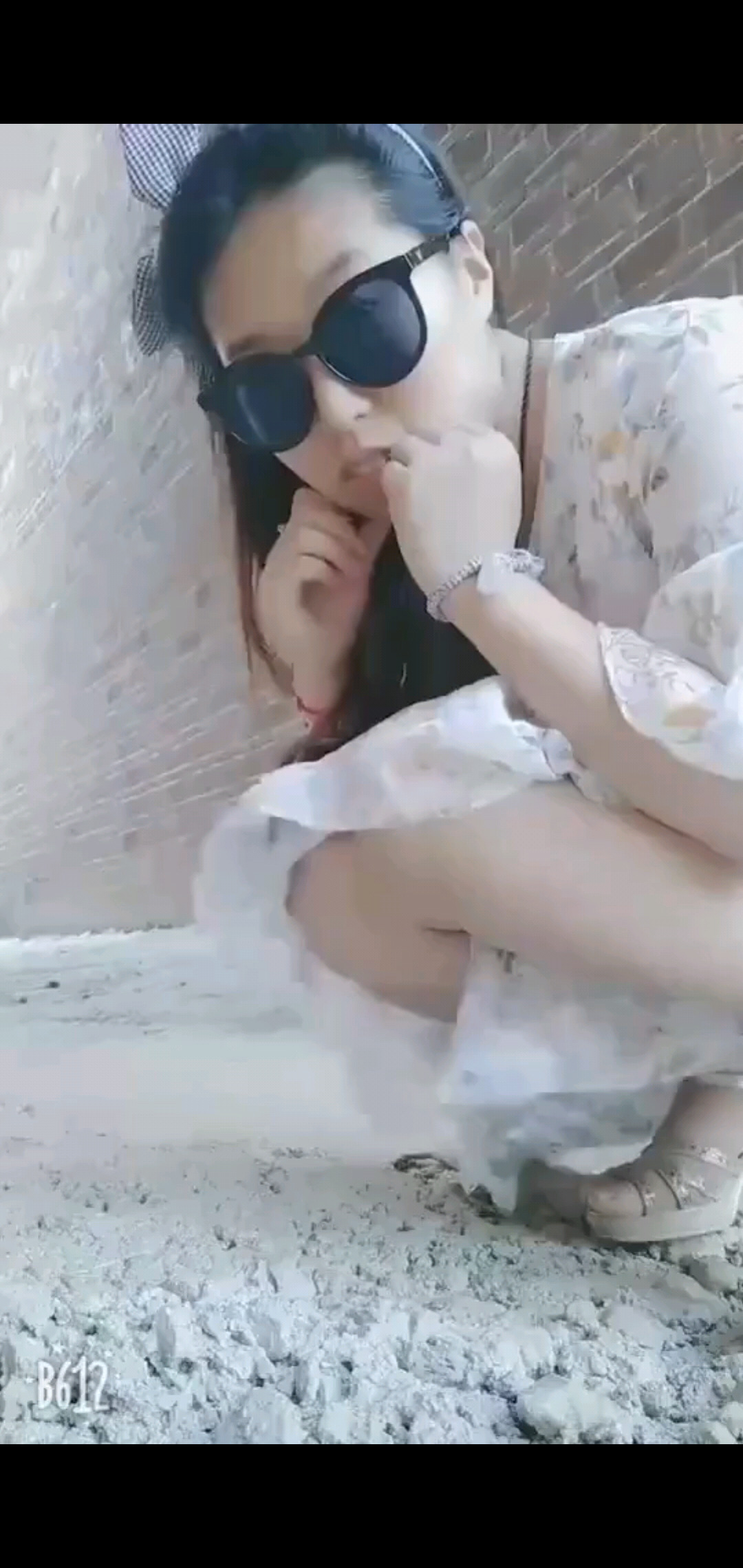 /狂笑