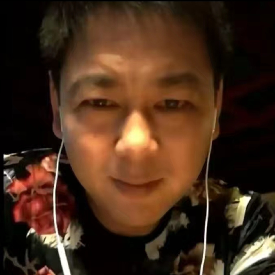 哥哥哥哥🐍海报