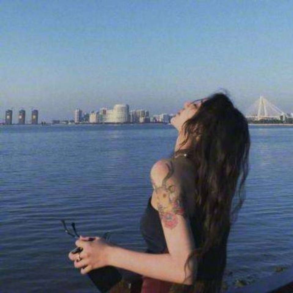 妖∮孽海报