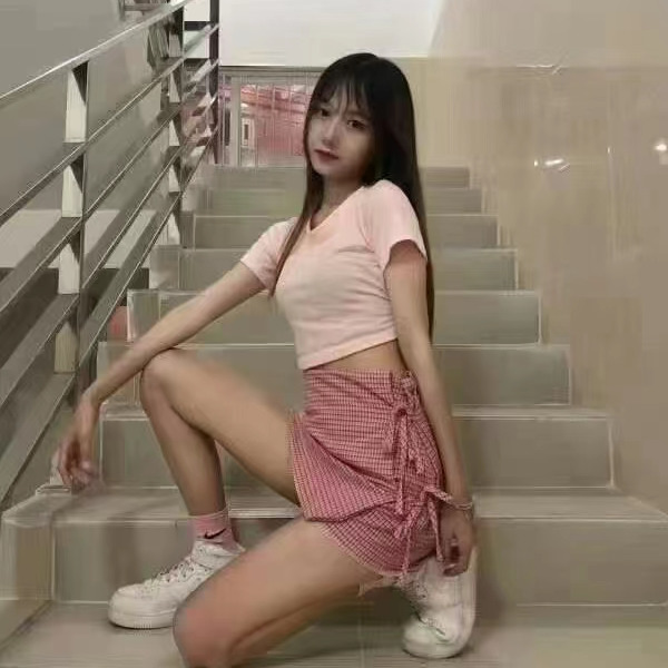 月亮不困海报