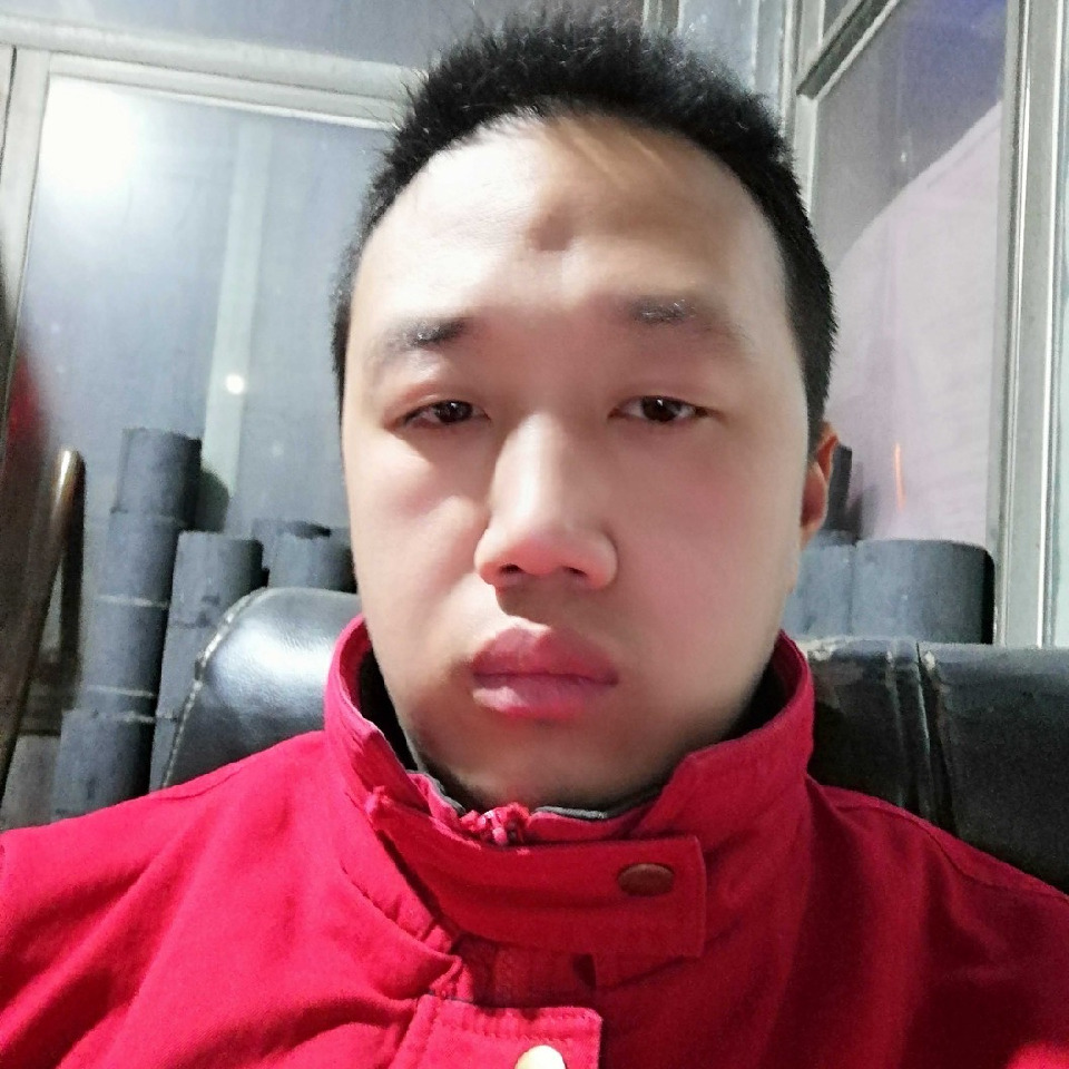 女领袖：月亮海报