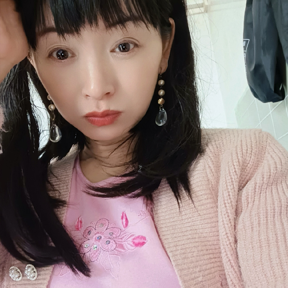 丝密妲海报