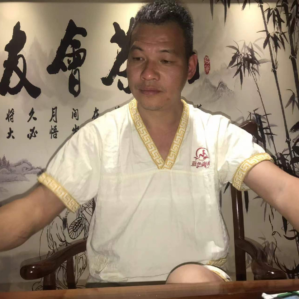 藏獒王∶成龙沸沸海报