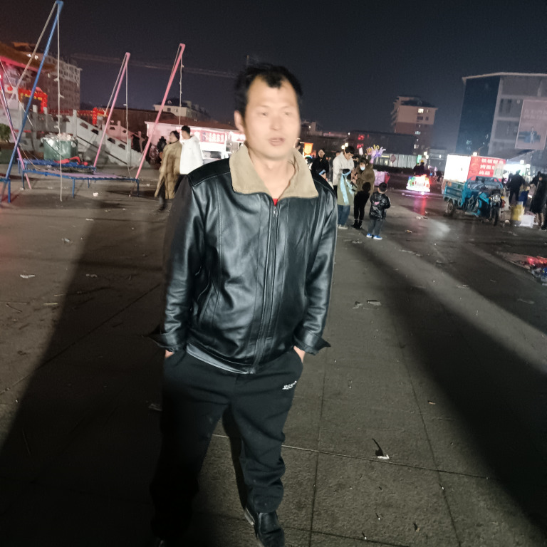 仅仅只是想……海报