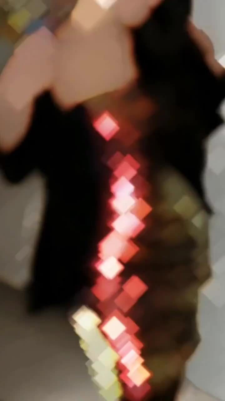 不知道姐姐今天有没有闪到你
