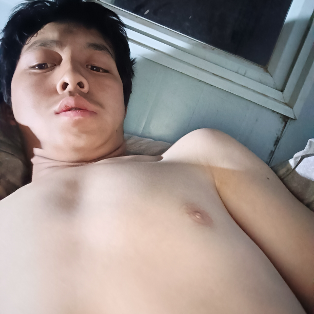 萌新宝宝Fy9rmE海报